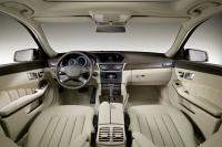 Interieur_Mercedes-Classe-E-Break_32
                                                        width=