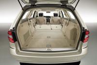 Interieur_Mercedes-Classe-E-Break_37
                                                        width=