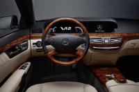 Interieur_Mercedes-Classe-S-2009_21
                                                        width=