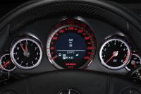 Interieur_Mercedes-E-V12-Brabus_28
                                                        width=