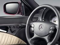 Interieur_Mercedes-E_74