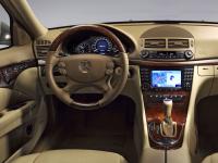 Interieur_Mercedes-E_83
                                                        width=