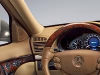 Interieur_Mercedes-E_72
                                                        width=