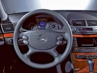 Interieur_Mercedes-E_66