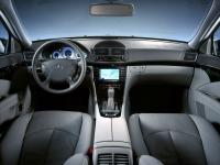 Interieur_Mercedes-E_65