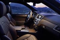 Interieur_Mercedes-GL-2012_15
                                                        width=