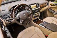 Interieur_Mercedes-GL-2013_25
                                                        width=