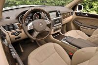 Interieur_Mercedes-GL-2013_32
                                                        width=