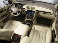 Interieur_Mercedes-R_62
                                                        width=