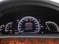 Interieur_Mercedes-S_54