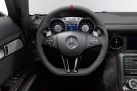 Interieur_Mercedes-SLS-AMG-Black-Series_9
                                                        width=