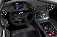 Interieur_Mercedes-SLS-AMG-GT3_14
                                                        width=