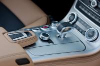 Interieur_Mercedes-SLS-AMG-Roadster_27
                                                        width=