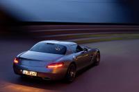 Exterieur_Mercedes-SLS-AMG_13
                                                        width=