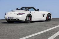 Exterieur_Mercedes-SLS-Roadster-GT_8
                                                        width=