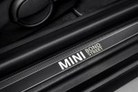 Interieur_Mini-Clubman-Bond-Street-2013_16
                                                        width=