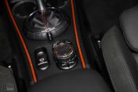 Interieur_Mini-Countryman-Cooper-SD-2017_34
                                                        width=