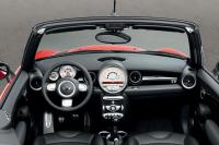 Interieur_Mini-John-Cooper-Convertible_27
                                                        width=