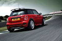 Exterieur_Mini-John-Cooper-Works_5
                                                        width=