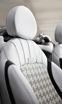 Interieur_Mini-Roadster-Concept_28
                                                        width=