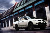 Exterieur_Mitsubishi-L200-Black_8
                                                        width=