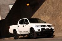 Exterieur_Mitsubishi-L200-Black_0