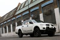 Exterieur_Mitsubishi-L200-Black_12