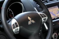 Interieur_Mitsubishi-L200-Black_18
                                                        width=