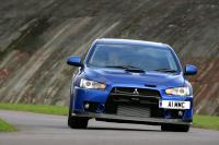 Exterieur_Mitsubishi-Lancer-Evolution-X_10