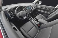 Interieur_Mitsubishi-Outlander-2016_16
                                                        width=