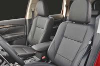 Interieur_Mitsubishi-Outlander-2016_18
                                                        width=