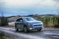 Exterieur_Mitsubishi-Outlander-Electric_15