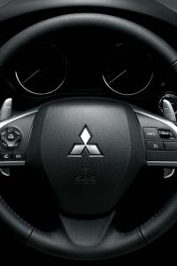 Interieur_Mitsubishi-Outlander-Electric_24