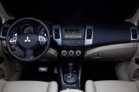 Interieur_Mitsubishi-Outlander-GT_16