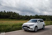 Exterieur_Mitsubishi-Outlander-PHEV-2019_27
                                                        width=