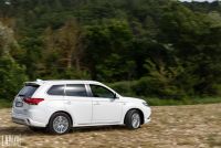 Exterieur_Mitsubishi-Outlander-PHEV-2019_29