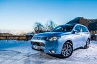 Exterieur_Mitsubishi-Outlander-PHEV_1
                                                        width=