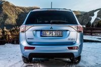 Exterieur_Mitsubishi-Outlander-PHEV_6
                                                        width=