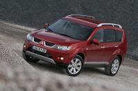 Exterieur_Mitsubishi-Outlander_16
                                                        width=