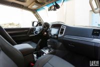 Interieur_Mitsubishi-Pajero-Court_22