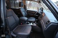 Interieur_Mitsubishi-Pajero-Long-Di-D-Instyle_32
                                                        width=