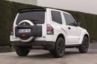 Exterieur_Mitsubishi-Pajero-Sport-Black_2
                                                        width=