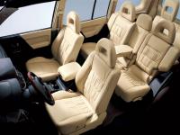 Interieur_Mitsubishi-Pajero_20
                                                        width=