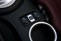 Interieur_Nissan-370Z-Roadster_14
                                                        width=