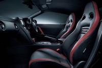 Interieur_Nissan-GT-R-2011_16
                                                        width=