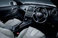 Interieur_Nissan-GT-R-2011_15
                                                        width=