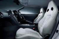 Interieur_Nissan-GT-R-2011_11
                                                        width=