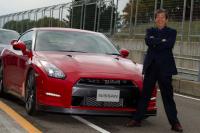 Exterieur_Nissan-GTR-2013_1