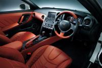 Interieur_Nissan-GTR-2014_10
                                                        width=