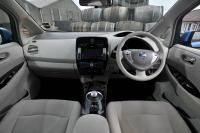 Interieur_Nissan-Leaf-2012_18